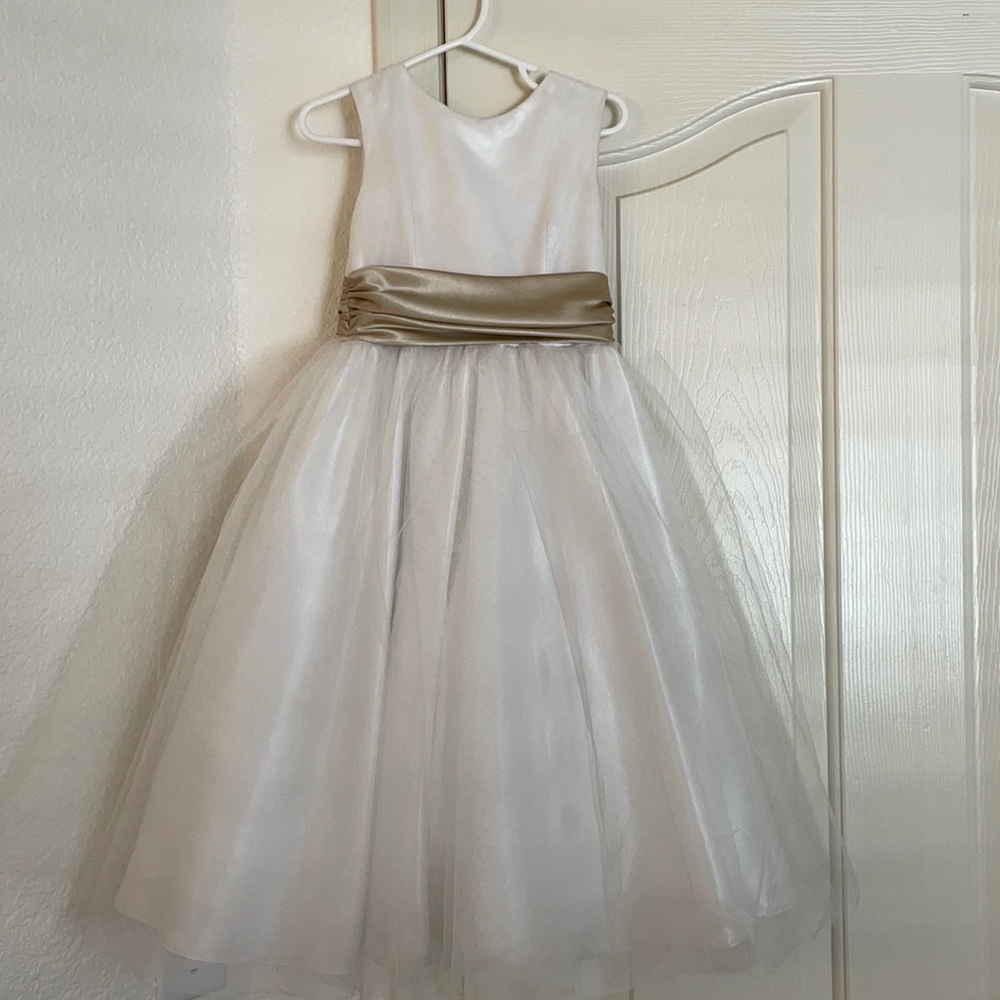 Flower girl dress